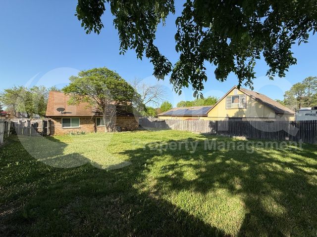 3005 Meandering Way, Bedford, TX 76021
