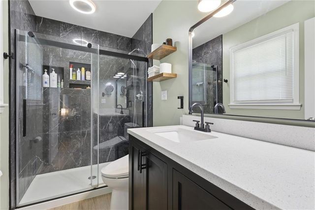 5037 N Michigan Avenue, Kansas City, MO 64118