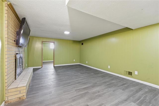 5037 N Michigan Avenue, Kansas City, MO 64118