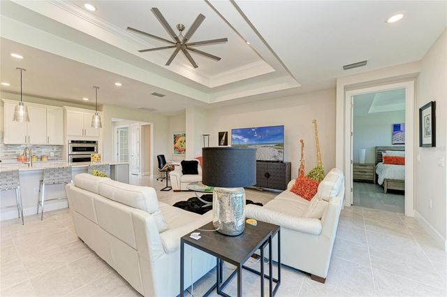 7136 SUMMERLAND COVE, Bradenton, FL 34202