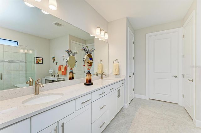 7136 SUMMERLAND COVE, Bradenton, FL 34202