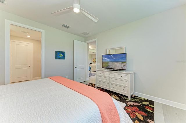 7136 SUMMERLAND COVE, Bradenton, FL 34202