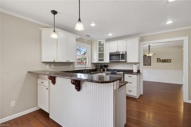 744 Avalon AVE, Virginia Beach, VA 23464