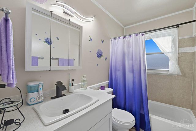 5974 Sunridge Drive, Cincinnati, OH 45224