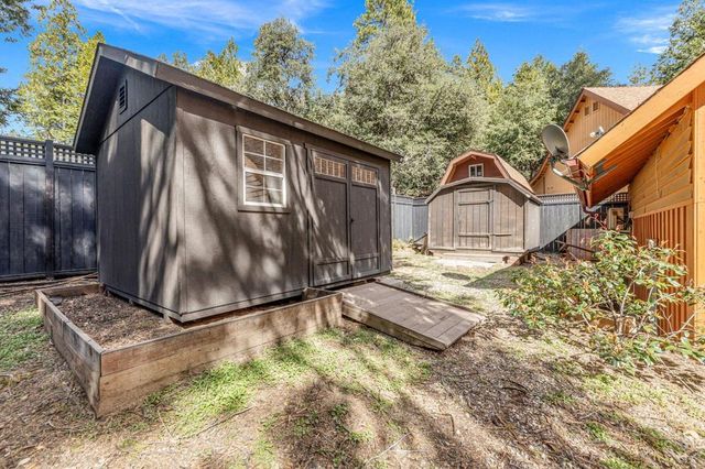 52172 Acorn Lane, Idyllwild, CA 92549