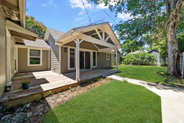 4220 Donnelly Avenue, Fort Worth, TX 76107