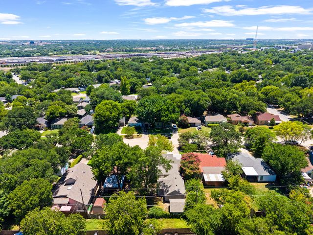 4220 Donnelly Avenue, Fort Worth, TX 76107
