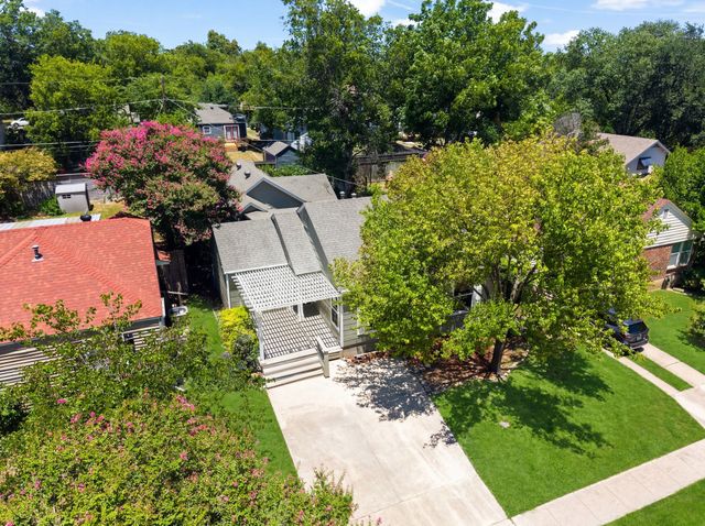 4220 Donnelly Avenue, Fort Worth, TX 76107