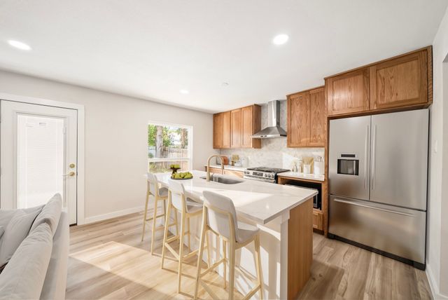 4220 Donnelly Avenue, Fort Worth, TX 76107
