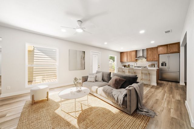 4220 Donnelly Avenue, Fort Worth, TX 76107