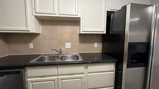 9461 Pagewood Lane 9461, Houston, TX 77063
