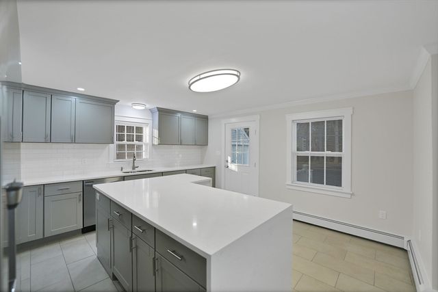 245 Wareham Rd, Marion, MA 02738