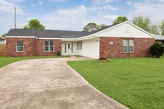 3910 Dolphin Lane, La Porte, TX 77571