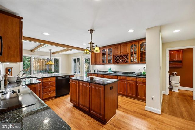 5735 BRADLEY BLVD, Bethesda, MD 20814