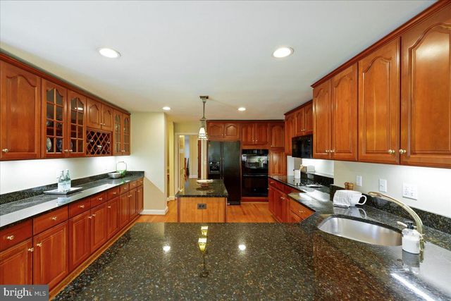 5735 BRADLEY BLVD, Bethesda, MD 20814