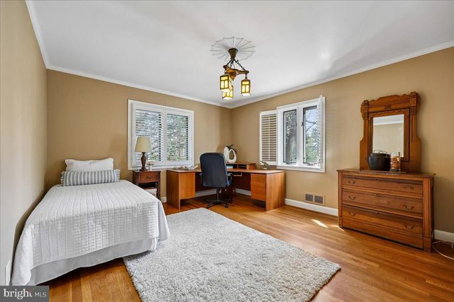 5735 BRADLEY BLVD, Bethesda, MD 20814