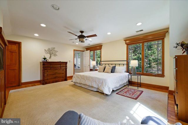 5735 BRADLEY BLVD, Bethesda, MD 20814