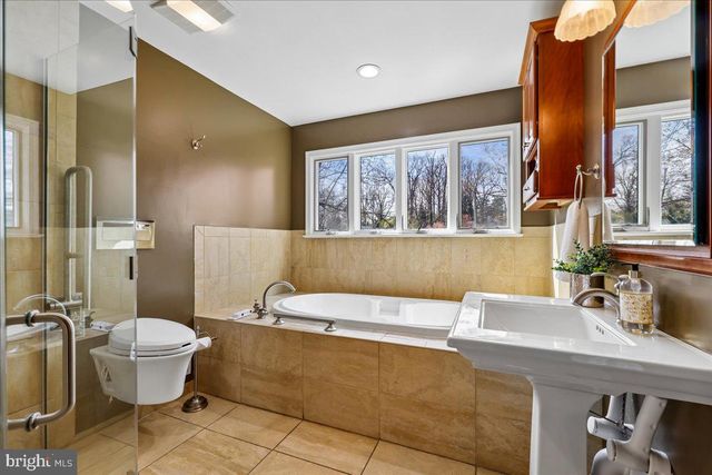 5735 BRADLEY BLVD, Bethesda, MD 20814