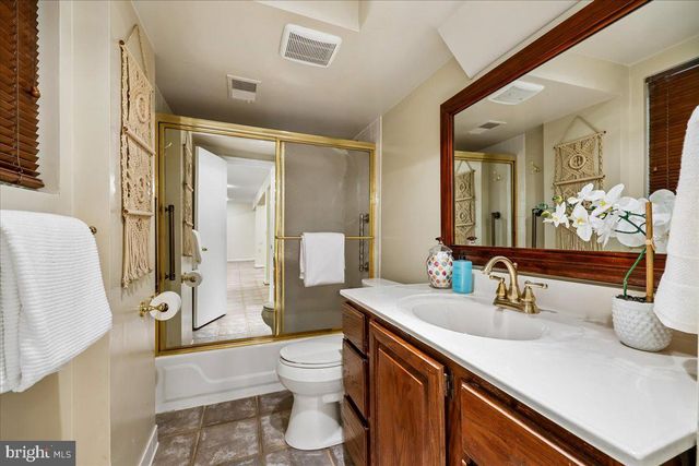 5735 BRADLEY BLVD, Bethesda, MD 20814