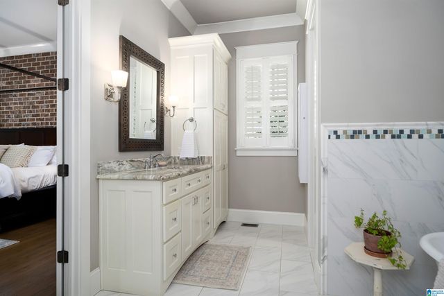 752 CHESTNUT PARK LANE, Hoover, AL 35226
