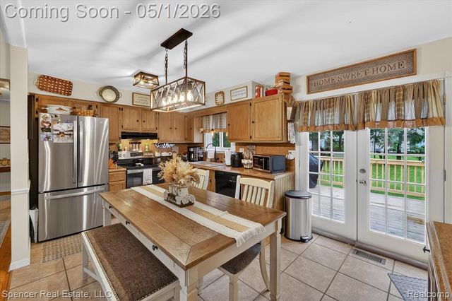 1334 1st Street, Lapeer, MI 48446