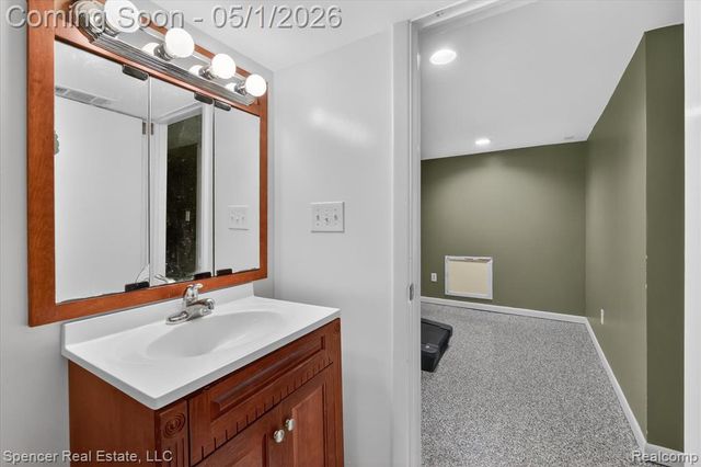 1334 1st Street, Lapeer, MI 48446