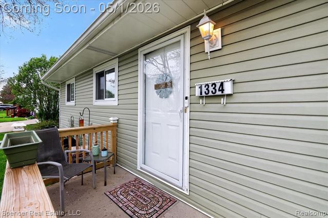 1334 1st Street, Lapeer, MI 48446