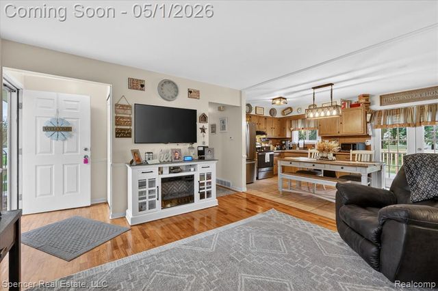 1334 1st Street, Lapeer, MI 48446