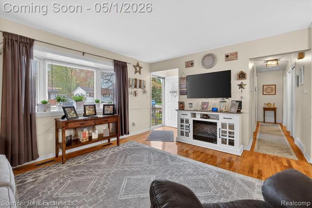 1334 1st Street, Lapeer, MI 48446