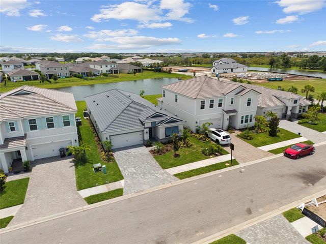 17814 CROPSIDE TRAIL, Bradenton, FL 34211