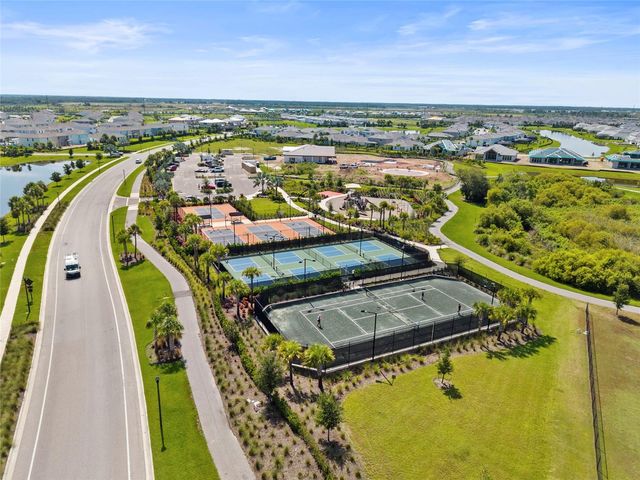 17814 CROPSIDE TRAIL, Bradenton, FL 34211