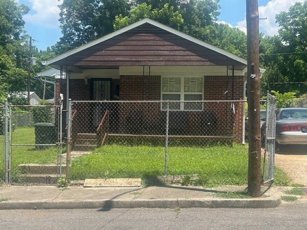 1322 SARDIS DR, Memphis, TN 38106