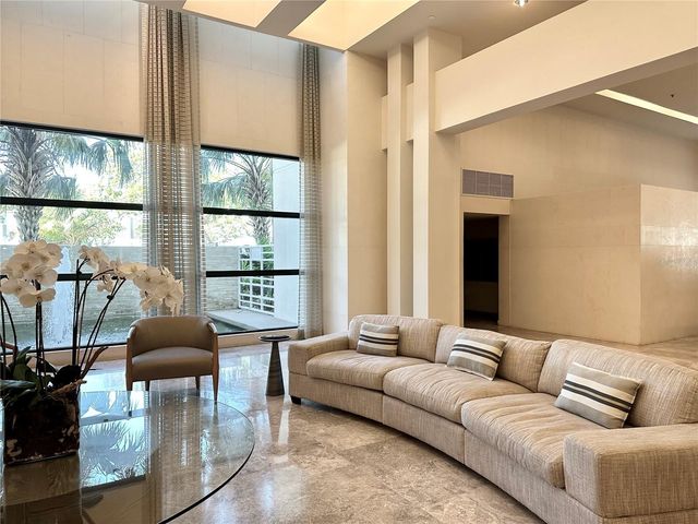 35 Av. LUIS MUÑOZ RIVERA 1202, San Juan, PR 00901