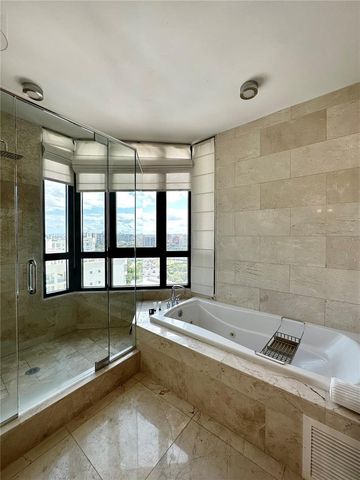 35 Av. LUIS MUÑOZ RIVERA 1202, San Juan, PR 00901