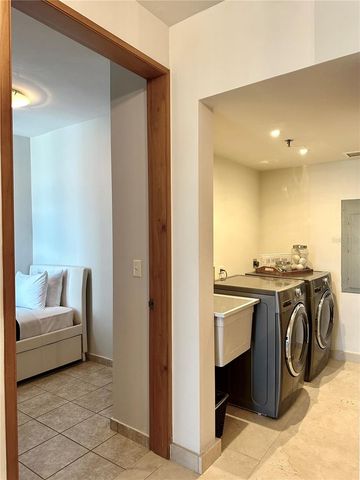 35 Av. LUIS MUÑOZ RIVERA 1202, San Juan, PR 00901