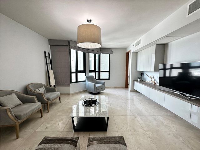 35 Av. LUIS MUÑOZ RIVERA 1202, San Juan, PR 00901