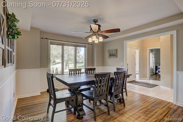 575 Lakes Edge Drive, Oxford, MI 48371