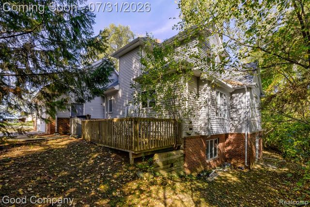 575 Lakes Edge Drive, Oxford, MI 48371