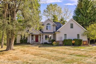 575 Lakes Edge Drive, Oxford, MI 48371