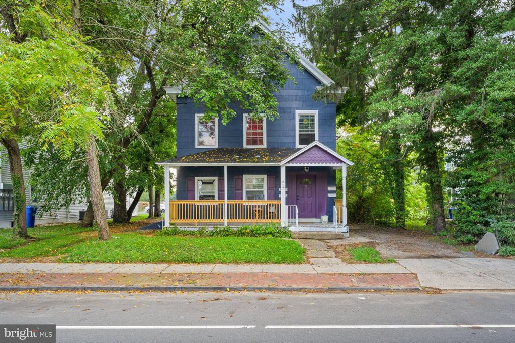 619 COOPER ST, BEVERLY, NJ 08010 — exterior