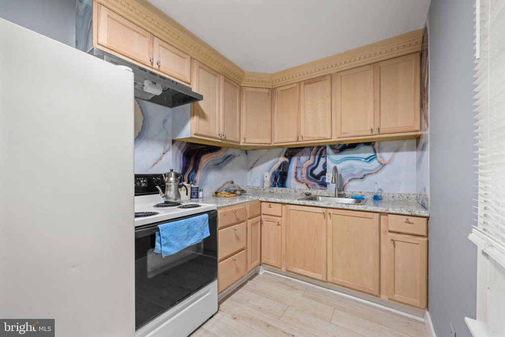 619 COOPER ST, BEVERLY, NJ 08010 — photo 5