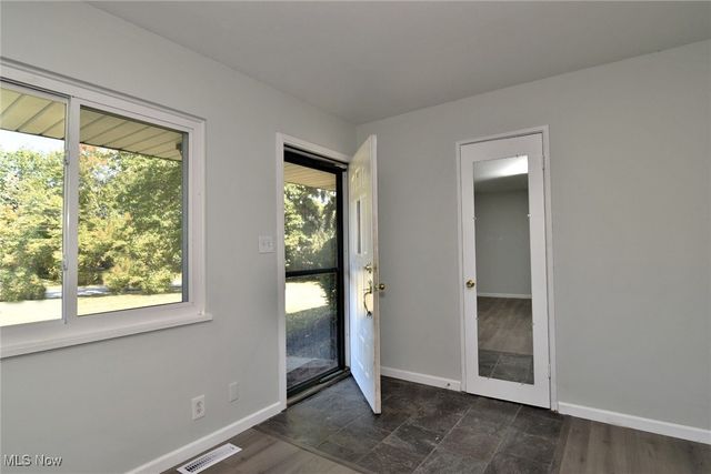 1516 Meadowlawn Drive, Macedonia, OH 44056