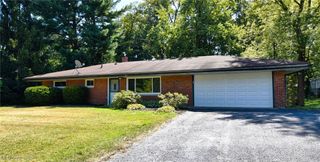 1516 Meadowlawn Drive, Macedonia, OH 44056
