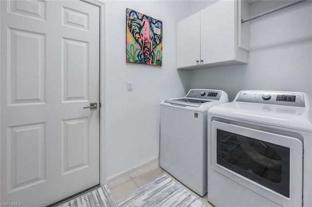 6703 Old Banyan WAY, Naples, FL 34109