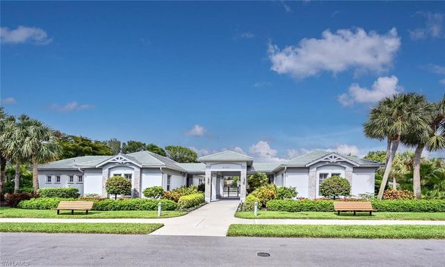 6703 Old Banyan WAY, Naples, FL 34109