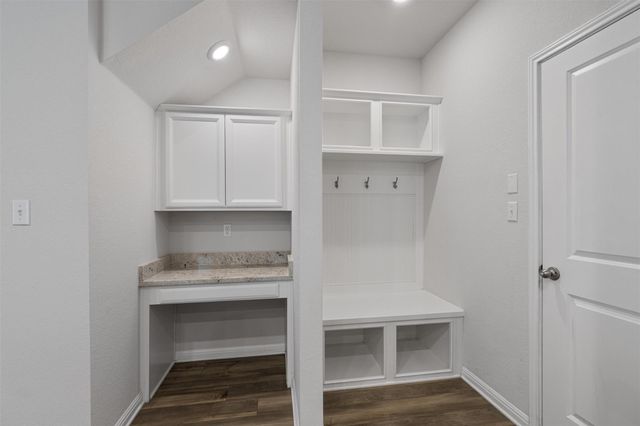 868 Lone Peak WAY, Dripping Springs, TX 78620