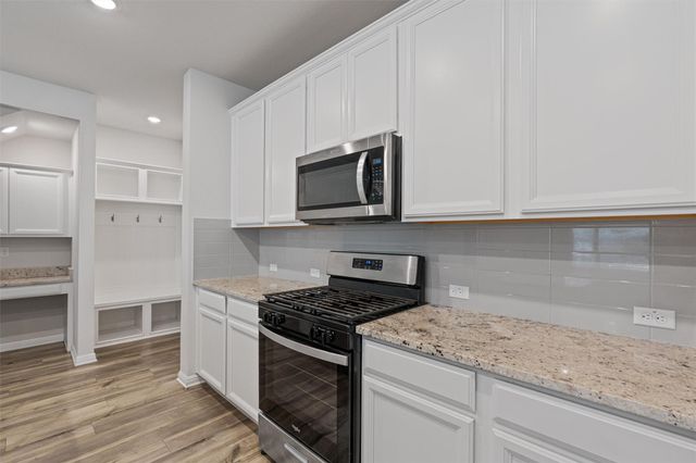 868 Lone Peak WAY, Dripping Springs, TX 78620