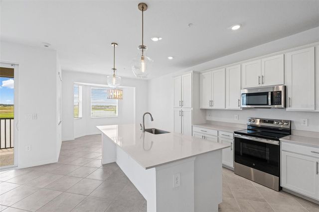 19140 SCALLOP LOOP 401, Bradenton, FL 34211