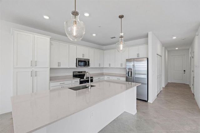 19140 SCALLOP LOOP 401, Bradenton, FL 34211