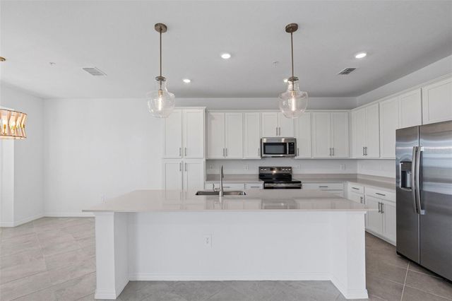 19140 SCALLOP LOOP 401, Bradenton, FL 34211